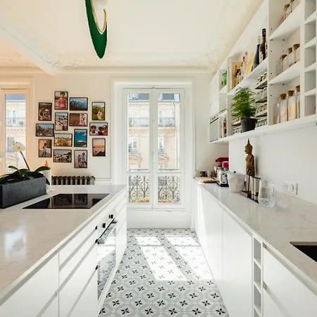 Luxury 1 Bedroom 700ft2 Montorgueil/leshalles Paris